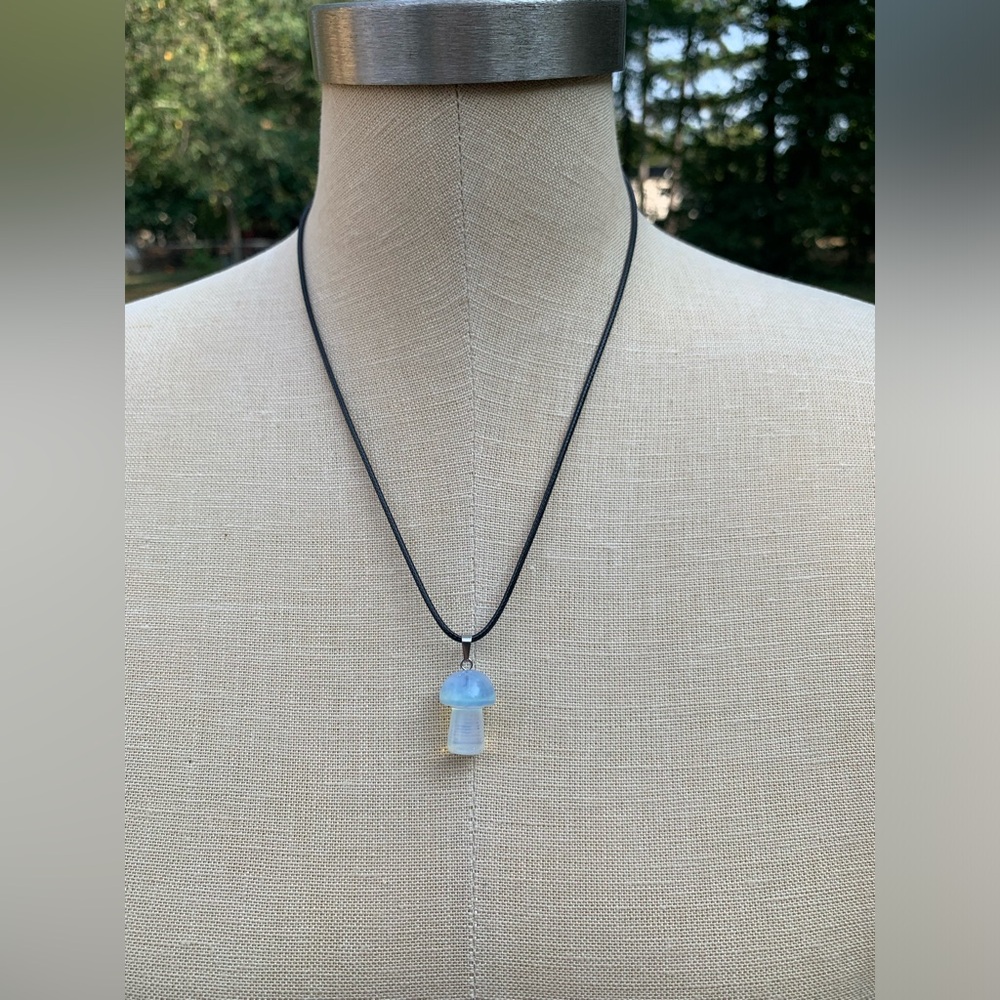 Handmade Genuine Stone Mushroom Amulet Necklace - Picture 4 of 12
